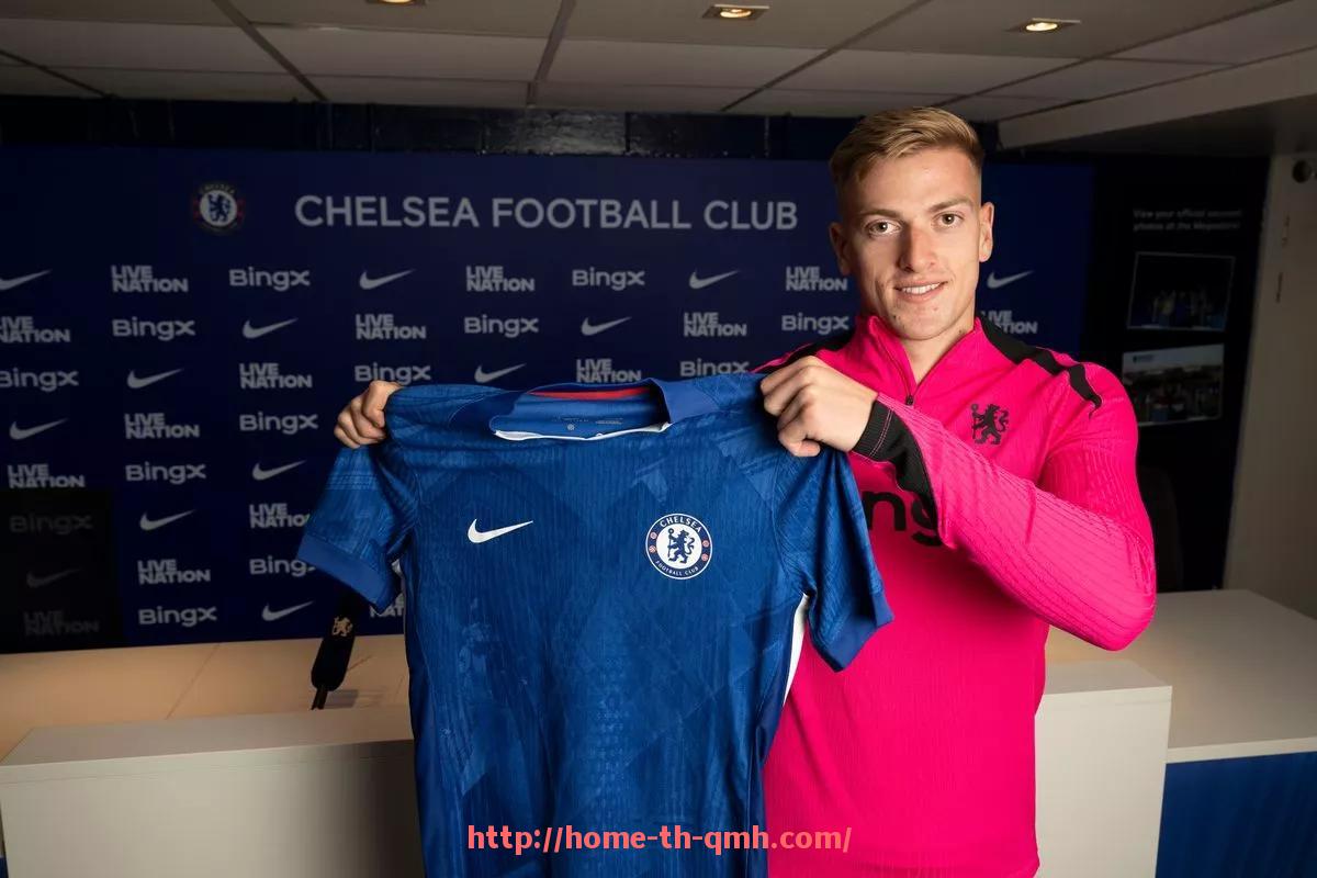 球盟会官网-FIFA足球世界英超剧情中出现的真实球员解析