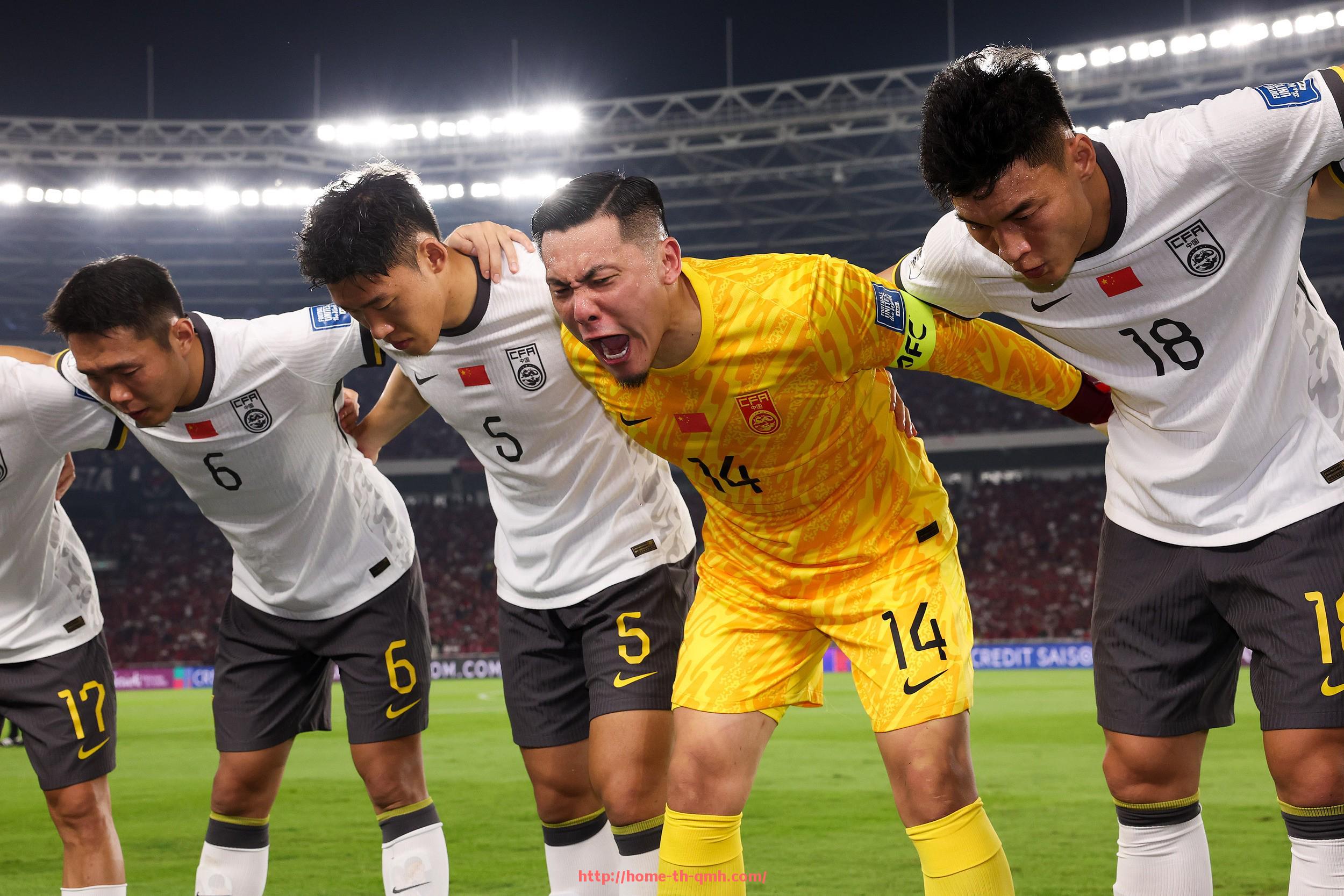 球盟会官网-英超球衣不同样式设计及适合场合介绍